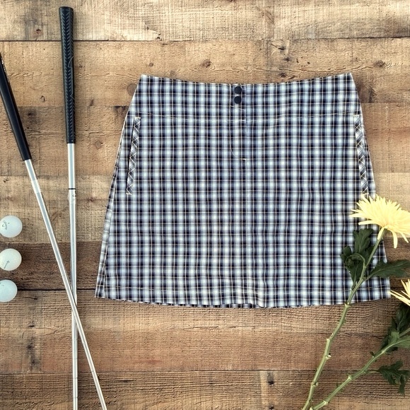 Dresses & Skirts - ANNIKA Plaid GOLF SKORT